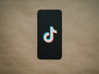 Custom TikTok Branding Kits for Consistent Visuals